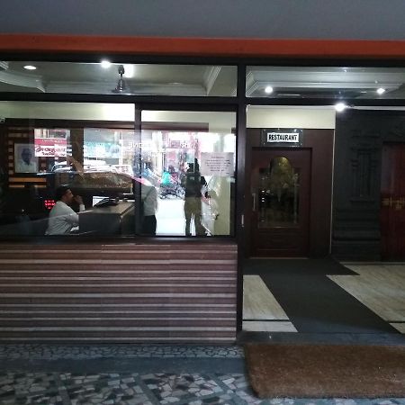 Alwaye Hotel Rukmini المظهر الخارجي الصورة