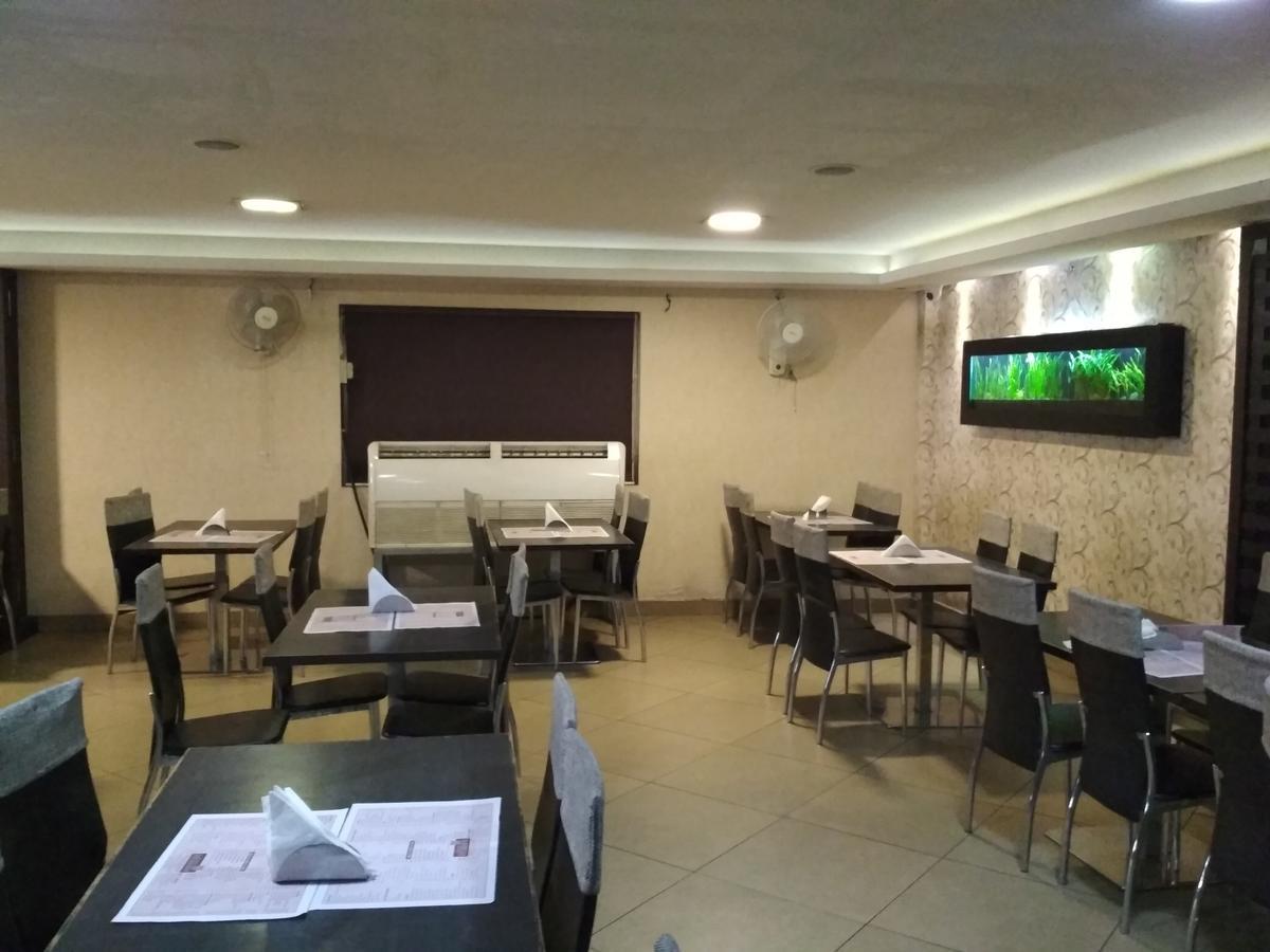 Alwaye Hotel Rukmini المظهر الخارجي الصورة